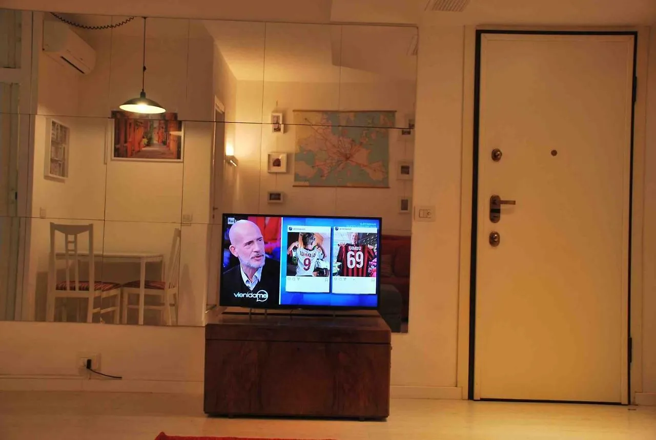 Lunigiana 15 Milano Apartment